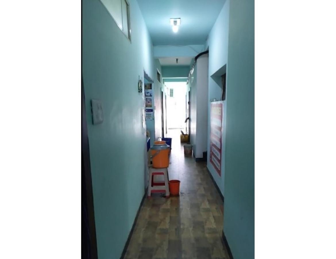 Hotel Adarsh, อุจเจน ภายนอก รูปภาพ